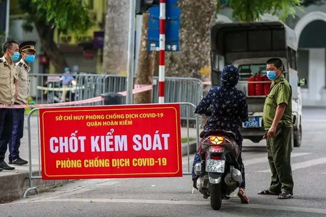 Cơ Sở Sản Xuất Gia Công Giày Cẩm Tú: Uy Tín Và Chất Lượng Ra Sao?