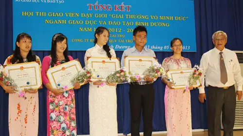 đề thi giài thưởng võ minh đức tỉnh bình dương đề thi giài thưởng võ minh đức tỉnh bình dương
