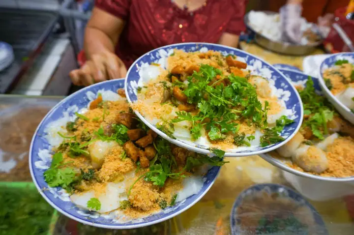 Đường Bán Giày Sau Lưng Chợ Bến Thành: Điểm Đến Mua Sắm Lý Tưởng Đường Bán Giày Sau Lưng Chợ Bến Thành: Điểm Đến Mua Sắm Lý Tưởng