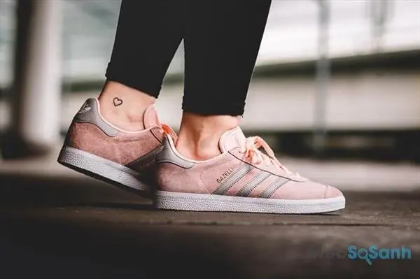 Tìm Mua Giày Adidas NMD R1 Raw Pink Chính Hãng Tại Hà Nội: Cẩm Nang Chi Tiết Từ A Đến Z