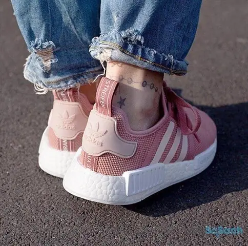 Tìm Mua Giày Adidas NMD R1 Raw Pink Chính Hãng Tại Hà Nội: Cẩm Nang Chi Tiết Từ A Đến Z