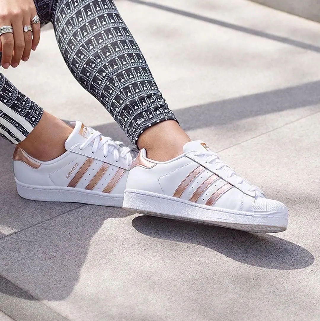 Giày Adidas nữ chính hãng giá bao nhiêu: Mức giá các dòng sản phẩm