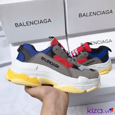 Giải Mã Giày Balenciaga Triple S Chính Hãng Đen Đỏ: Nhận Biết Chuẩn Giải Mã Giày Balenciaga Triple S Chính Hãng Đen Đỏ: Nhận Biết Chuẩn