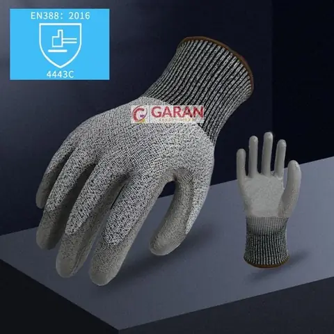 Yêu Cầu Về Giày Bảo Hộ Trong Sản Xuất Thủy Tinh