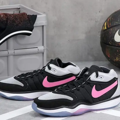 2.7. Nike GT Hustle 2