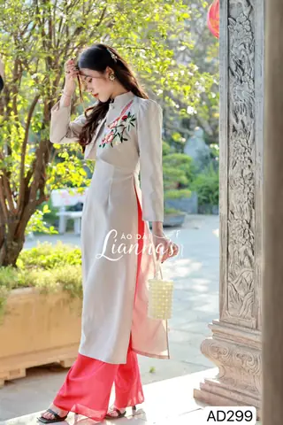10. Giày kitten heel và áo dài boho 10. Giày kitten heel và áo dài boho