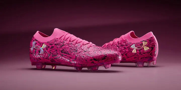 Đánh giá giày đá sân cỏ nhân tạo Under Armour