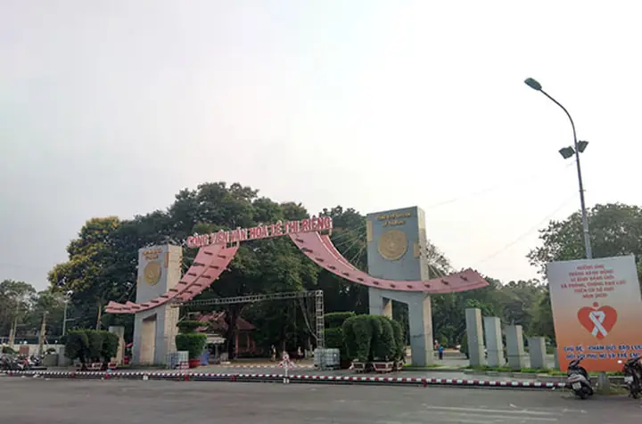 Top Địa Chỉ Giày Đế Mềm Uy Tín Đối Diện Công Viên Lê Thị Riêng