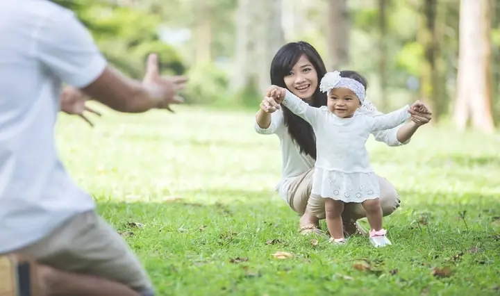 Top 5 Giày Đẹp Cho Bé Trai 10 Tháng Tuổi: Chọn Sao Cho Chuẩn?