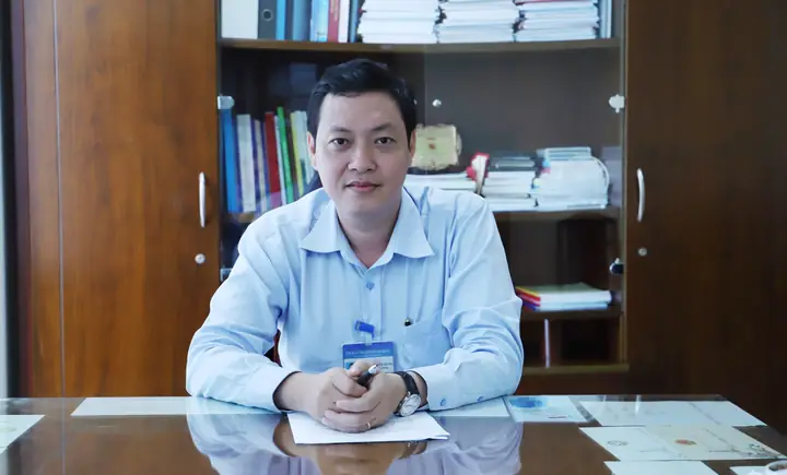 Làm sao chọn giày đi học bền cho nữ học sinh cấp 2 tốt nhất?