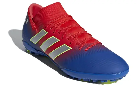 Đánh Giá Chi Tiết Giày Nemeziz Messi 17.1 Firm Ground Grey