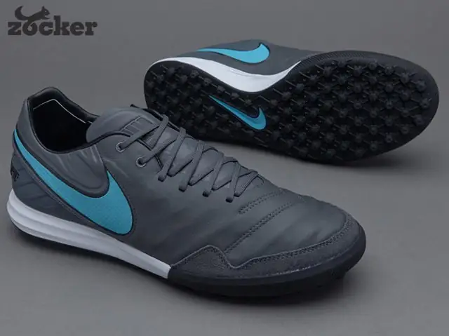 Đánh giá chi tiết giày Adidas Predator 18.4 TF sân cỏ nhân tạo Đánh giá chi tiết giày Adidas Predator 18.4 TF sân cỏ nhân tạo