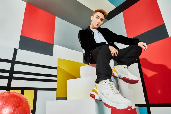 Đánh Giá Giày Sneaker Nữ Biti's Hunter Iron Man: Liệu Có Đáng Mua? Đánh Giá Giày Sneaker Nữ Biti's Hunter Iron Man: Liệu Có Đáng Mua?