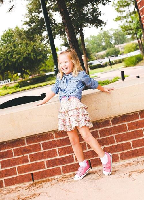 Giày Thể Thao Cho Bé Gái 1 Tuổi: Chọn Đúng Chuẩn Cho Bé Yêu