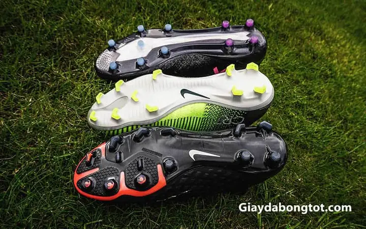Hướng dẫn chọn và đánh giá giày trẻ em Ronaldo đinh cao có cổ