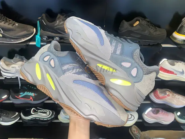 Giày Yeezy 700 Mauve có gì nổi bật? Khám phá sức hút độc đáo
