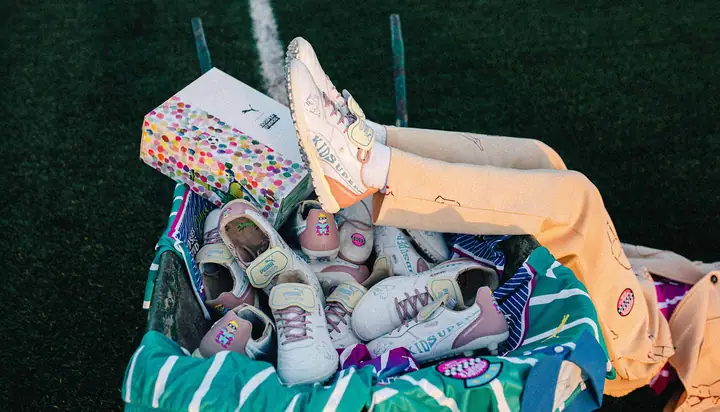 Sự thật về hãng giày kết hợp giữa Puma, Nike và Adidas