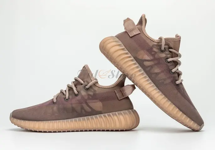 Khám phá chi tiết hình ảnh về giày Adidas Yeezy 350 V2 Clay đầy cuốn hút