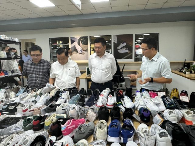 Hiệp hội Da Giày Túi Xách Việt Nam LEFASO: Vai Trò và Kiến Nghị Hỗ Trợ Ngành Hiệp hội Da Giày Túi Xách Việt Nam LEFASO: Vai Trò và Kiến Nghị Hỗ Trợ Ngành