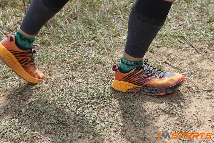 Khác nhau giữa giày trail và giày running là gì?