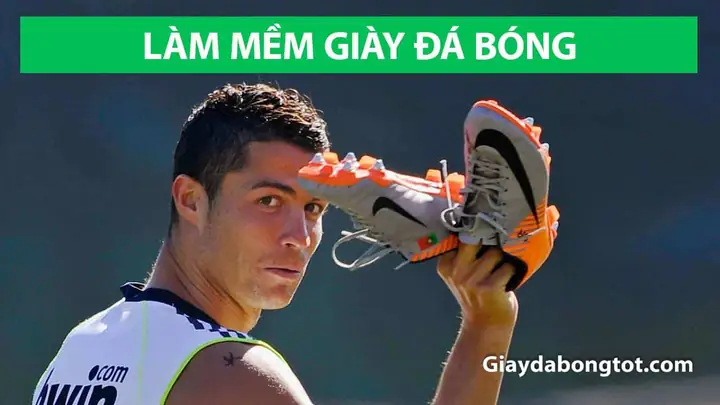 Làm Quen Cảm Giác Bóng: Nên Mang Giày Hay Không? Làm Quen Cảm Giác Bóng: Nên Mang Giày Hay Không?