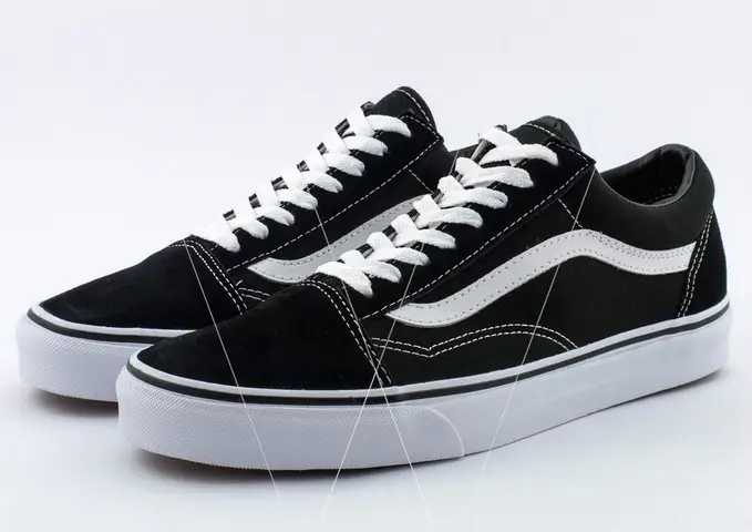 Miếng Cao Su Màu Đỏ Sau Giày Vans Là Gì Và Có Ý Nghĩa Gì?