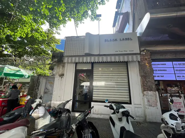 Nhiệm vụ của nhân viên bán hàng giày dép là gì?