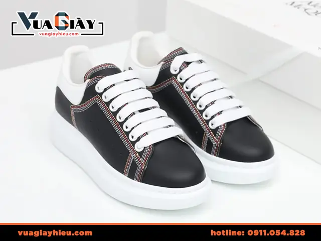 Những chi tiết nổi bật của giày Alexander McQueen là gì? Những chi tiết nổi bật của giày Alexander McQueen là gì?
