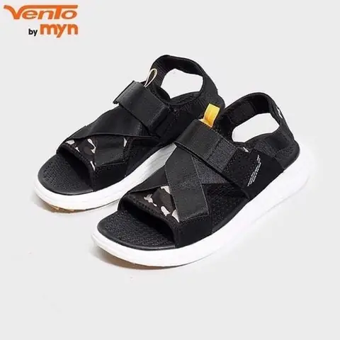 Những đôi giày mà mọi cô gái nên có trong tủ đồ