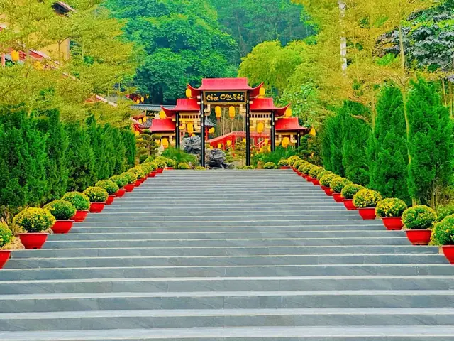 Phim Giày Thủy Tinh Thuyết Minh Miền Bắc: Tổng Quan Và Cách Xem