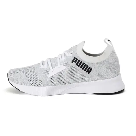 Cách phối đồ với giày Nike Roshe Run trắng đơn giản, cuốn hút