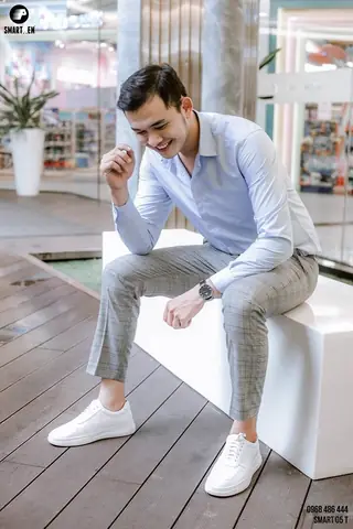 Quần áo đen nên đi giày màu gì? Gợi ý phối đồ sành điệu