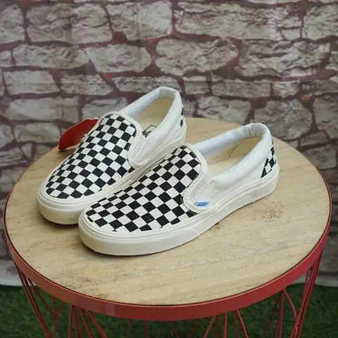 Lý do bạn nên sở hữu những đôi giày Vans chính hãng Lý do bạn nên sở hữu những đôi giày Vans chính hãng