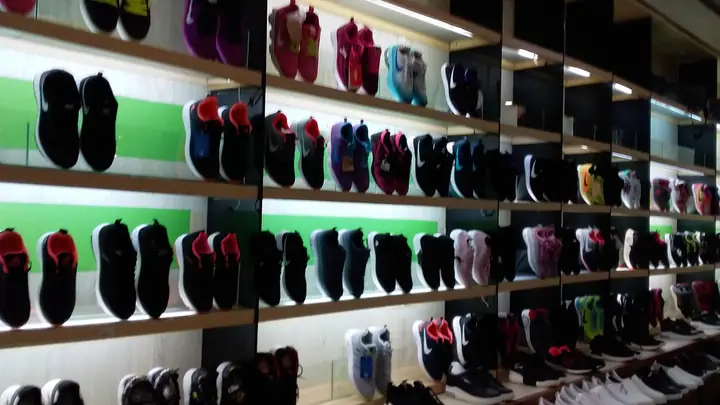 Đánh Giá Chi Tiết Shop Giày Dép Lucky TP Hải Dương: Mọi Điều Bạn Cần Biết Đánh Giá Chi Tiết Shop Giày Dép Lucky TP Hải Dương: Mọi Điều Bạn Cần Biết