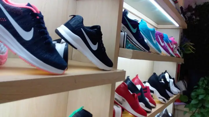 Đánh Giá Chi Tiết Shop Giày Dép Lucky TP Hải Dương: Mọi Điều Bạn Cần Biết