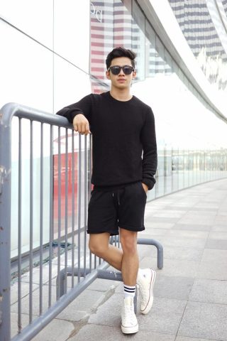 Cách Mix Đồ Với Giày Thể Thao Nữ Mùa Đông Sành Điệu Và Ấm Áp Cách Mix Đồ Với Giày Thể Thao Nữ Mùa Đông Sành Điệu Và Ấm Áp
