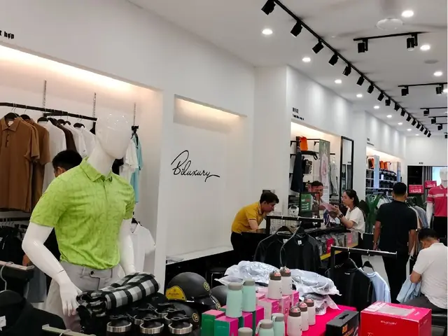 Top Cửa Hàng Bán Giày Nam Đẹp Ở Bình Dương Chất Lượng Top Cửa Hàng Bán Giày Nam Đẹp Ở Bình Dương Chất Lượng