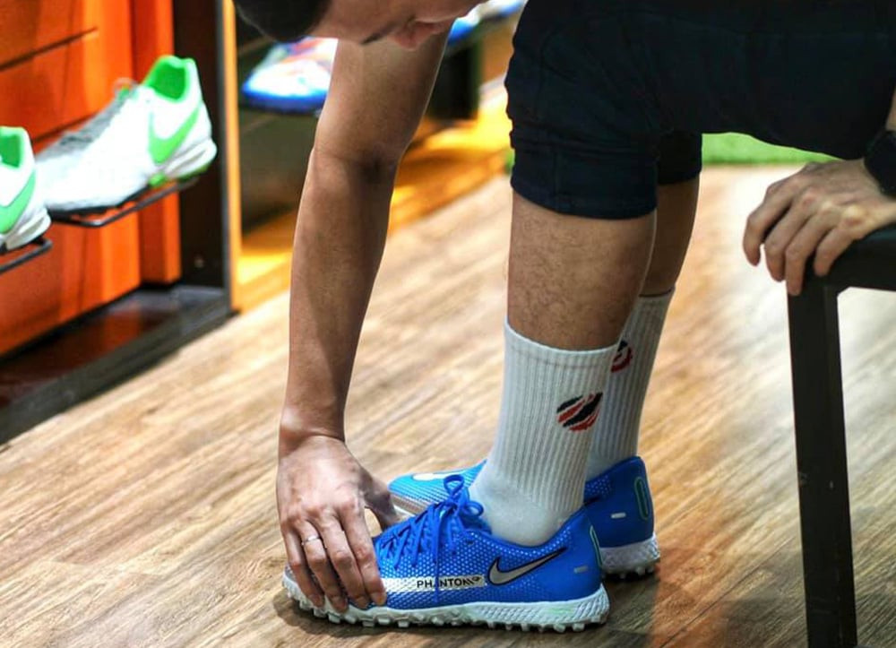 Giày Bóng Đá adidas X Tango 18.3 TF: Đánh Giá Chi Tiết và Ưu Việt