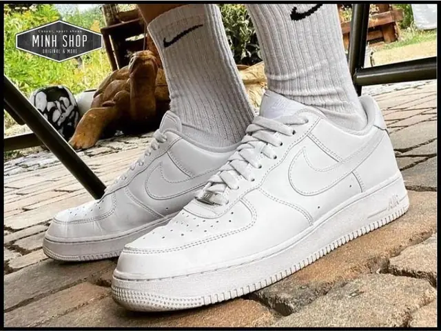 1. Giới thiệu giày Nike AF1 1. Giới thiệu giày Nike AF1
