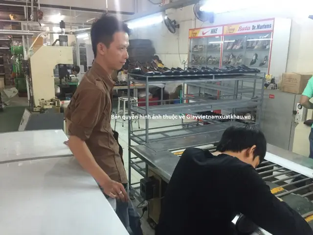 Một số hình ảnh tại xưởng sản xuất: