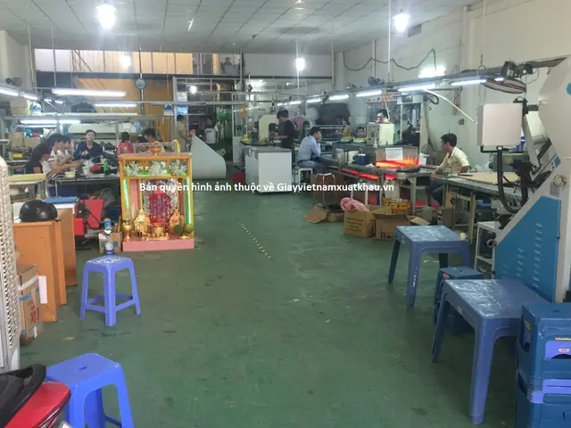 Một số hình ảnh tại xưởng sản xuất: