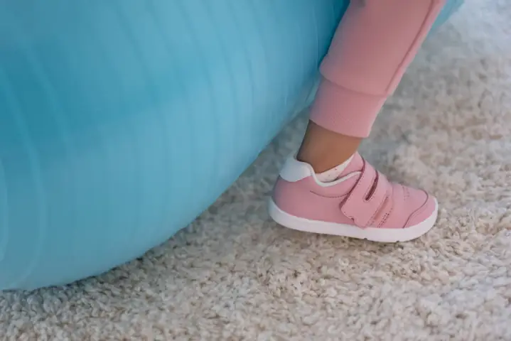 Mẹo Chọn Size Giày Cho Bé Chính Xác