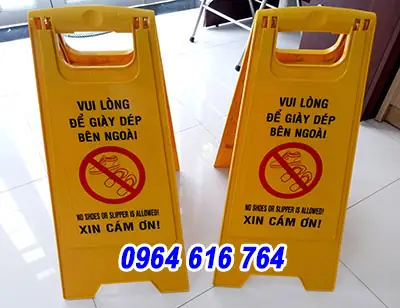 Tại Sao Cần Tuân Thủ Biển Báo Vui Lòng Để Giày Dép Ở Ngoài?