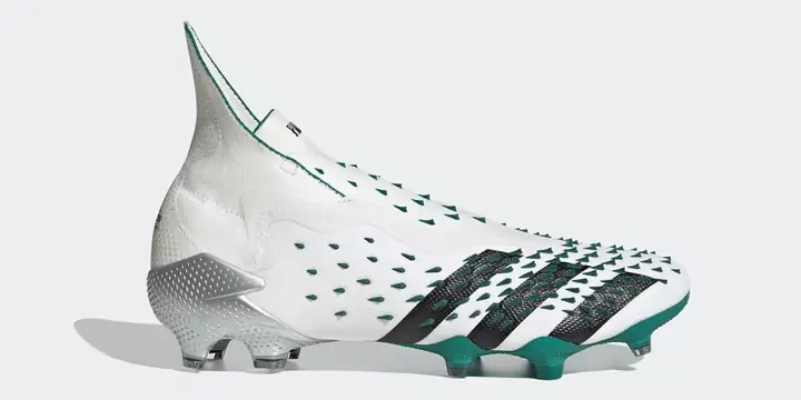 Rò rỉ những hình ảnh đầu tiên của mẫu giày bóng đá adidas Predator Freak EQT