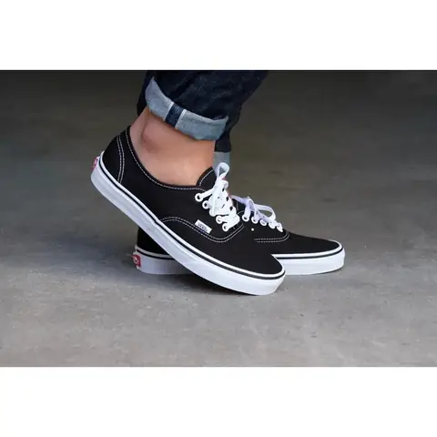 Mua giày Vans chính hãng tại TP Hồ Chí Minh ở đâu? Mua giày Vans chính hãng tại TP Hồ Chí Minh ở đâu?