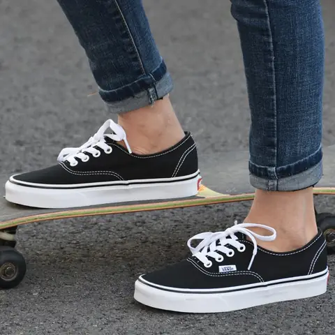 Lưu ý khi muagiày Vans ở TP Hồ Chí Minh Lưu ý khi muagiày Vans ở TP Hồ Chí Minh