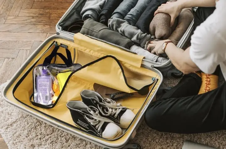 Cách xếp giày sneaker Cách xếp giày sneaker