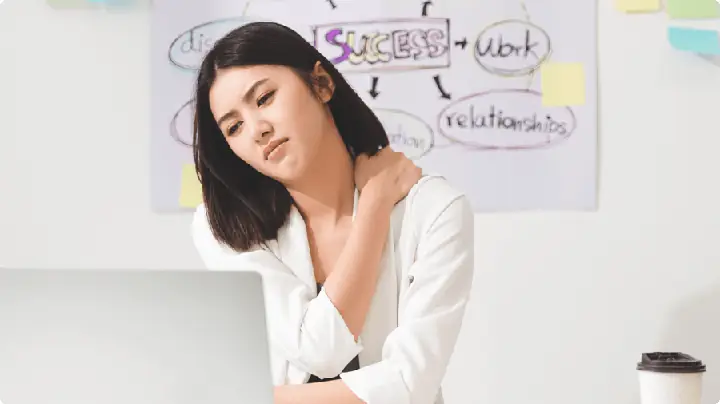 8. Tìm gặp bác sĩ ngay khi có các triệu chứng đau lưng dù nhỏ 8. Tìm gặp bác sĩ ngay khi có các triệu chứng đau lưng dù nhỏ