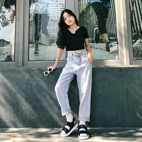 2.2 Chọn giày sandal có màu trung tính cho người chân to 2.2 Chọn giày sandal có màu trung tính cho người chân to
