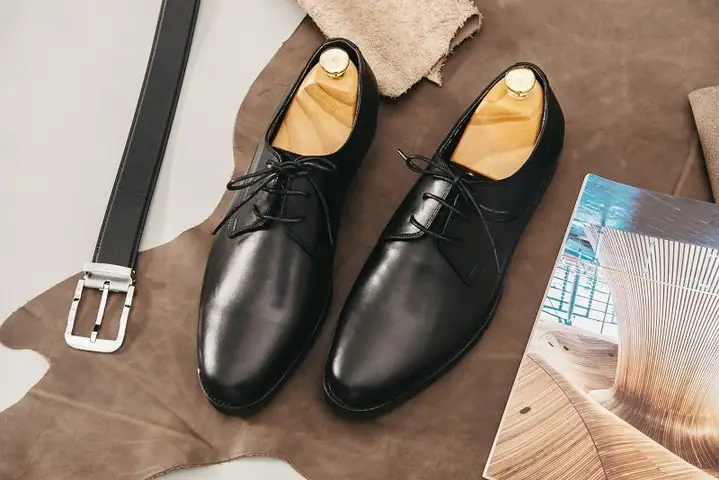 2. Chọn giày tây cho nam dựa trên kiểu dáng, loại giày